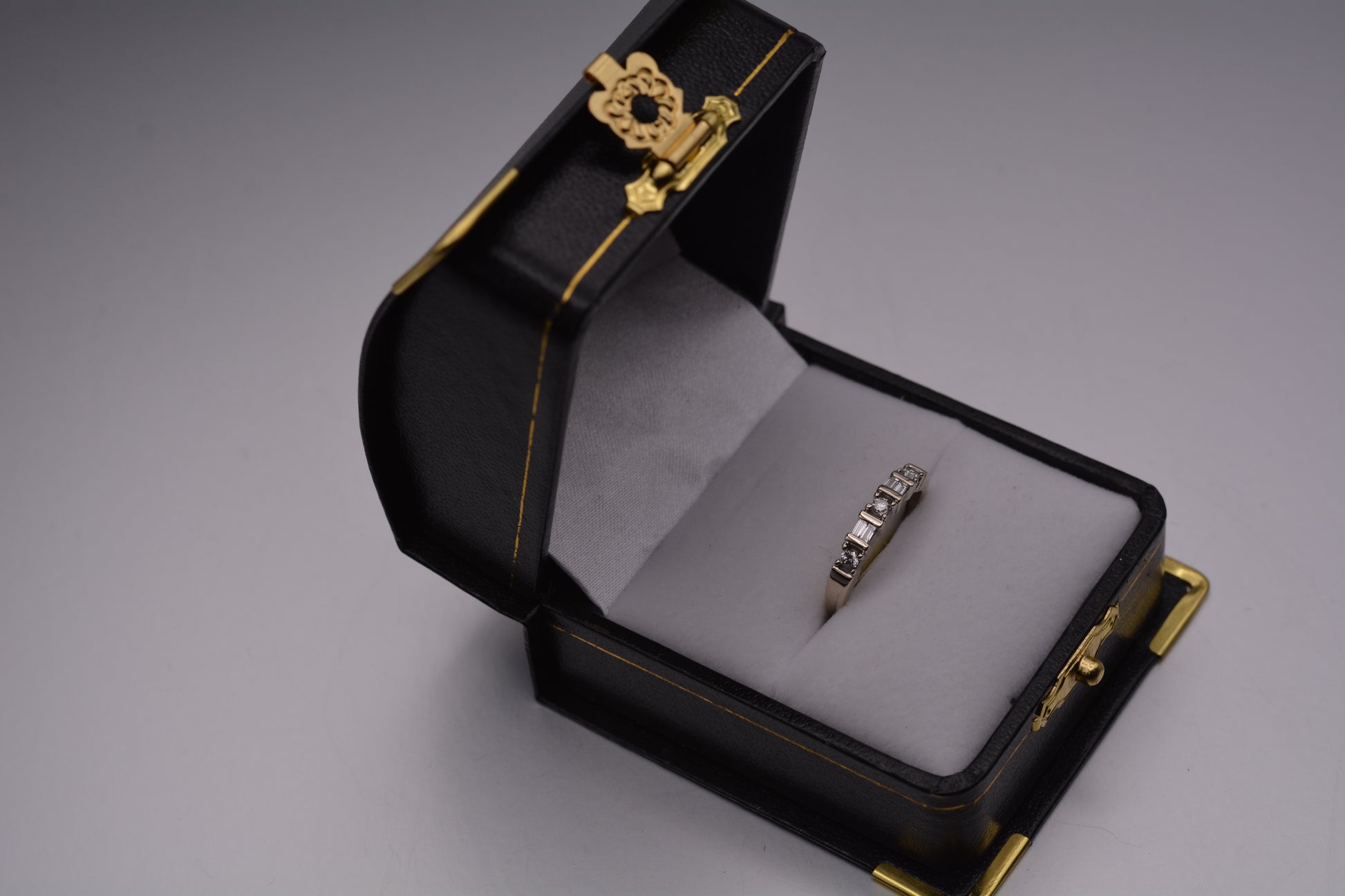 14KT Round and Baguette Diamond Ring