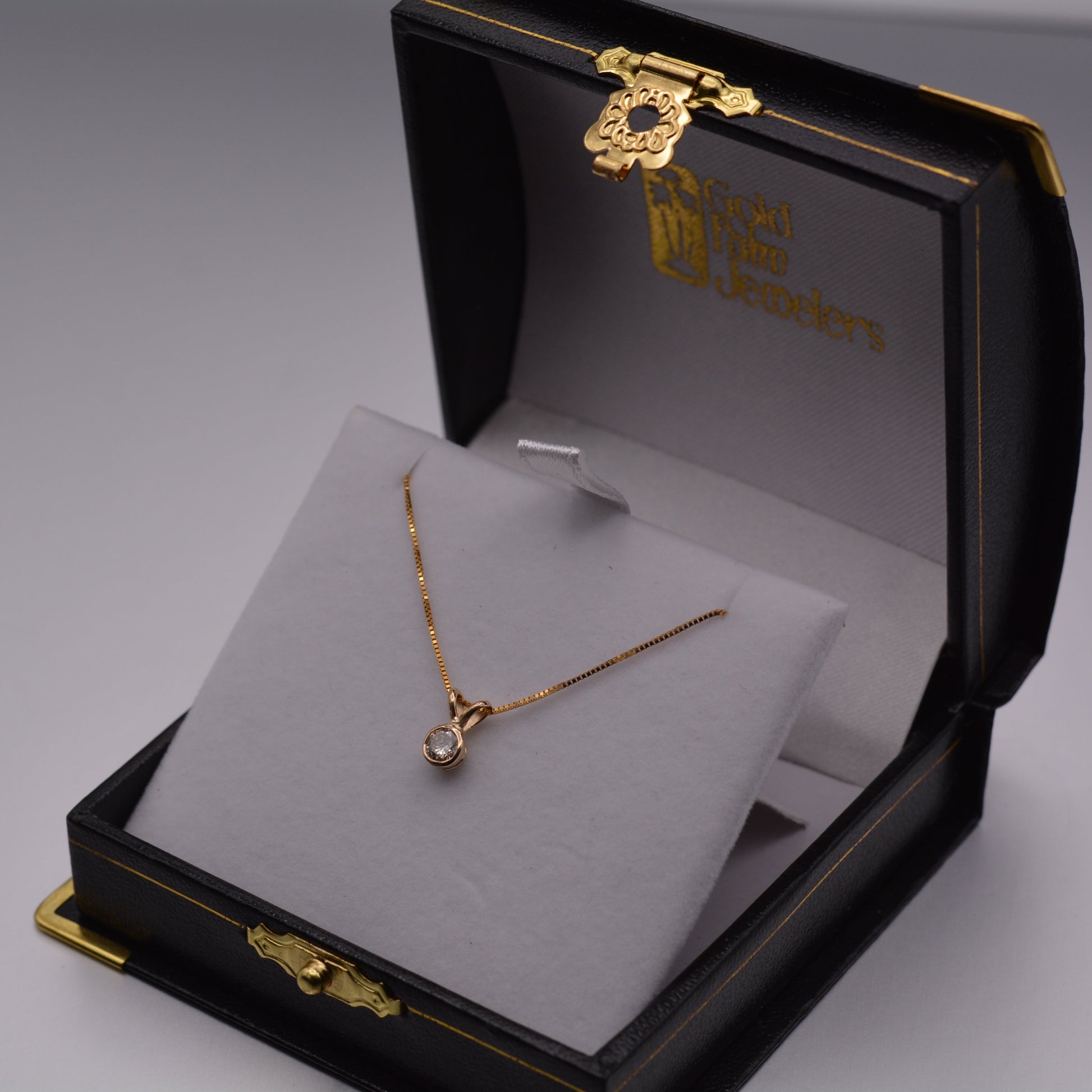 14KT Yellow Gold Bezel Pendant