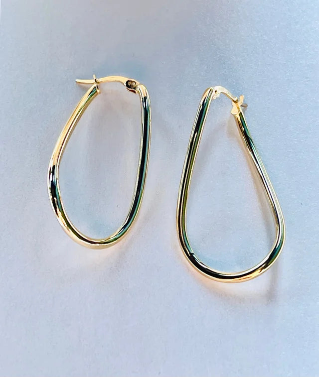 14kt Elongated Gold Hoop earrings